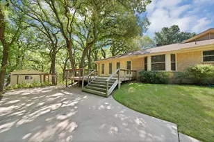 451 Cooks Ln, Fort Worth, TX 76120 - Photo 29