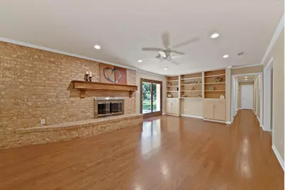 451 Cooks Lane, Fort Worth, TX 76120 - Photo 11