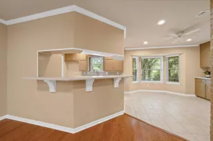 451 Cooks Ln, Fort Worth, TX 76120 - Photo 15