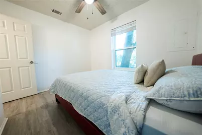 809 W Broadus Avenue, Fort Worth, TX 76115 - Photo 25