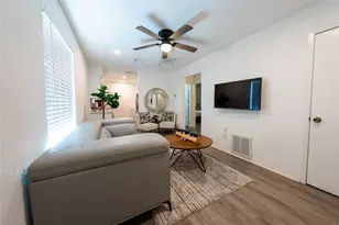 809 W Broadus Ave, Fort Worth, TX 76115 - Photo 17