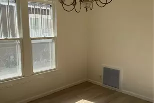1217 W Walker St, Denison, TX 75020 - Photo 7