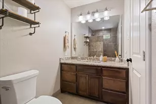 172 Brazos Point Dr, Waco, TX 76705 - Photo 17