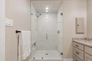 172 Brazos Point Dr, Waco, TX 76705 - Photo 15