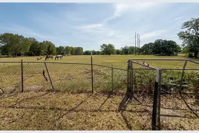 32951 Fm 47, Mabank, TX 75147 - Photo 9