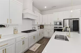 2280 Rook Dr, Dallas, TX 75211 - Photo 9