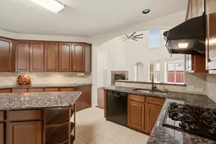 2404 Frosted Green Ln, Plano, TX 75025 - Photo 19