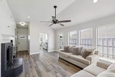 767 Deauville Circle E, Fort Worth, TX 76108 - Photo 5