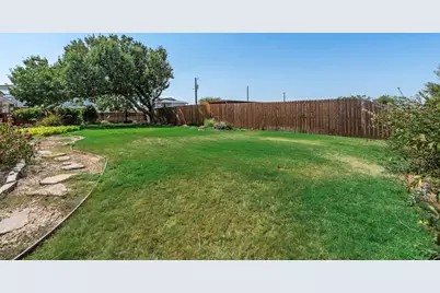 10594 Sam Reynolds Road, Justin, TX 76247 - Photo 27