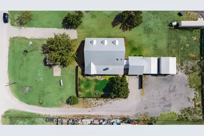 10594 Sam Reynolds Road, Justin, TX 76247 - Photo 37