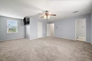 517 Zachum Dr, Arlington, TX 76002 - Photo 7