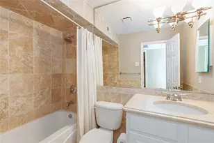 10111 Regal Park Ln, Dallas, TX 75230 - Photo 11