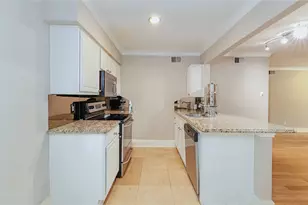 10111 Regal Park Ln, Dallas, TX 75230 - Photo 3