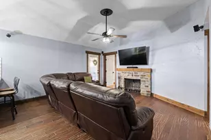 1060 Parkhill Ave, Saginaw, TX 76179 - Photo 5