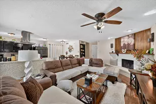 7131 Nutmeg Ln, Dallas, TX 75249 - Photo 7