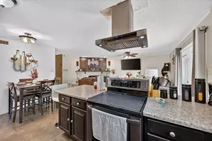 7131 Nutmeg Ln, Dallas, TX 75249 - Photo 11
