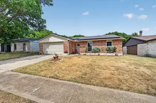 7131 Nutmeg Ln, Dallas, TX 75249 - Photo 3