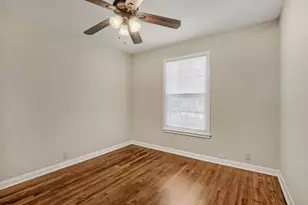 1811 W College St, Sherman, TX 75092 - Photo 15