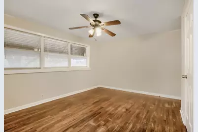 1811 W College Street, Sherman, TX 75092 - Photo 11