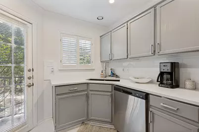 2902 State Street #22, Dallas, TX 75204 - Photo 11