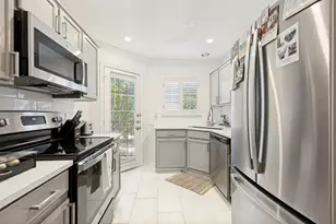 2902 State St, Dallas, TX 75204 - Photo 9