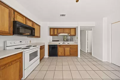 929 W Hickory Street #A5, Denton, TX 76201 - Photo 11