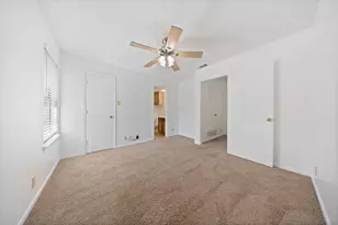 929 W Hickory St, Denton, TX 76201 - Photo 17