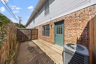 929 W Hickory St, Denton, TX 76201 - Photo 23