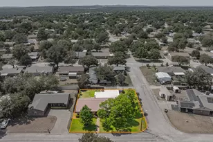 1420 Green St, Graham, TX 76450 - Photo 35