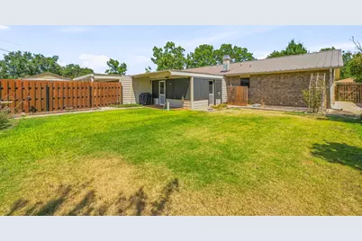 1420 Green Street, Graham, TX 76450 - Photo 31
