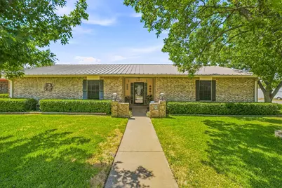 1420 Green Street, Graham, TX 76450 - Photo 1