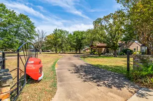 719 S Houston St, Edgewood, TX 75117 - Photo 35