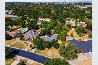 909 Robertson Road, Grand Prairie, TX 75050 - Photo 35