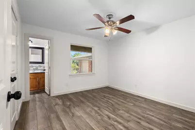 909 Robertson Road, Grand Prairie, TX 75050 - Photo 25