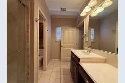 5107 Chesterfield Place, Arlington, TX 76017 - Photo 13