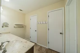 1605 Brighton Dr, Carrollton, TX 75007 - Photo 17