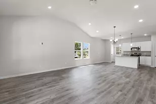 403 N Hansbarger St, Everman, TX 76140 - Photo 5