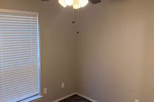 6206 Fernwood Dr, Arlington, TX 76001 - Photo 9