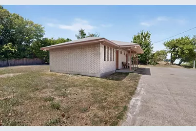 1305 N Kaufman Street, Ennis, TX 75119 - Photo 3