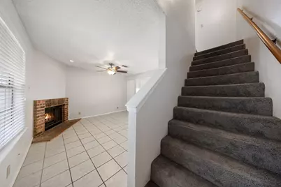 929 W Hickory Street #A4, Denton, TX 76201 - Photo 5