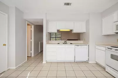 929 W Hickory Street #A4, Denton, TX 76201 - Photo 13