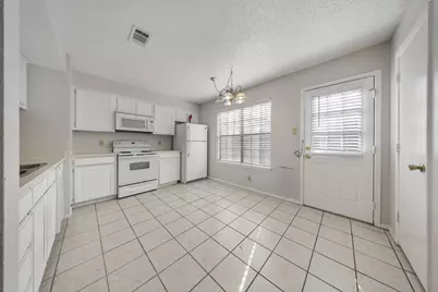 929 W Hickory Street #A4, Denton, TX 76201 - Photo 11