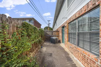 929 W Hickory Street #A4, Denton, TX 76201 - Photo 23