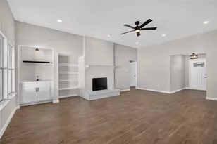 319 Hummingbird Ln, Duncanville, TX 75137 - Photo 7