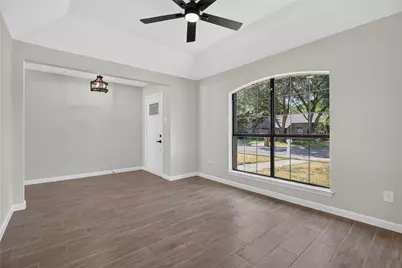 319 Hummingbird Lane, Duncanville, TX 75137 - Photo 5