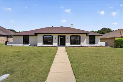319 Hummingbird Lane, Duncanville, TX 75137 - Photo 1
