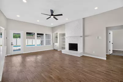 319 Hummingbird Lane, Duncanville, TX 75137 - Photo 11