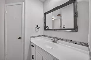7217 Timberlane Dr, North Richland Hills, TX 76182 - Photo 11