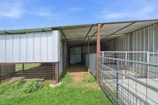 748 Rocky Ridge Ln, Weatherford, TX 76085 - Photo 31