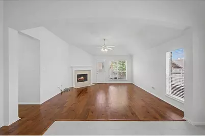 633 Darlington Trail, Fort Worth, TX 76131 - Photo 15